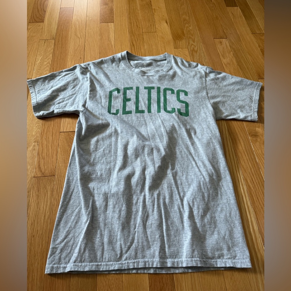 Celtics Fanatics Men’s medium 42 Al Horford gray short-sleeve t-shirt. EUC - Picture 2 of 3